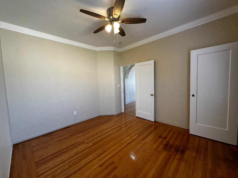 Building Photo - 2208 Carroll St