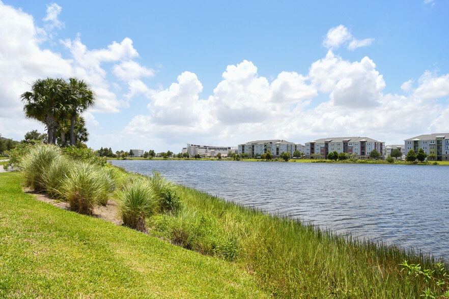 Building Photo - 13787 Benavente Ave