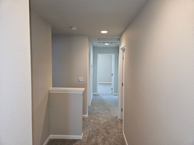 Building Photo - 675 Mission De Oro Dr