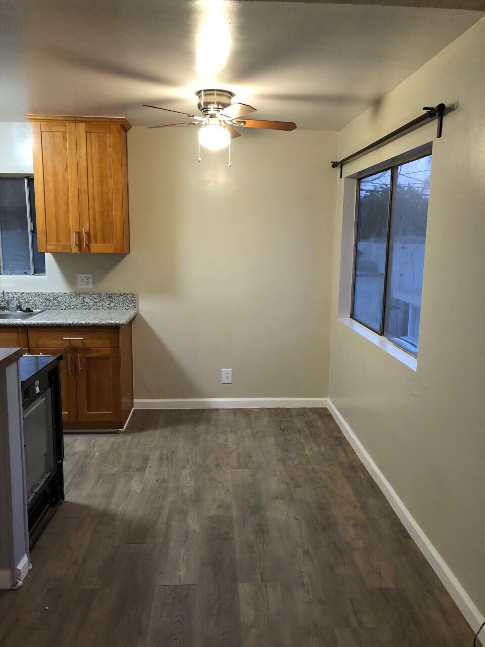 Building Photo - 2107 Earl Ave