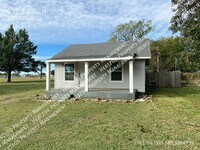 Building Photo - 432 S Birch-
