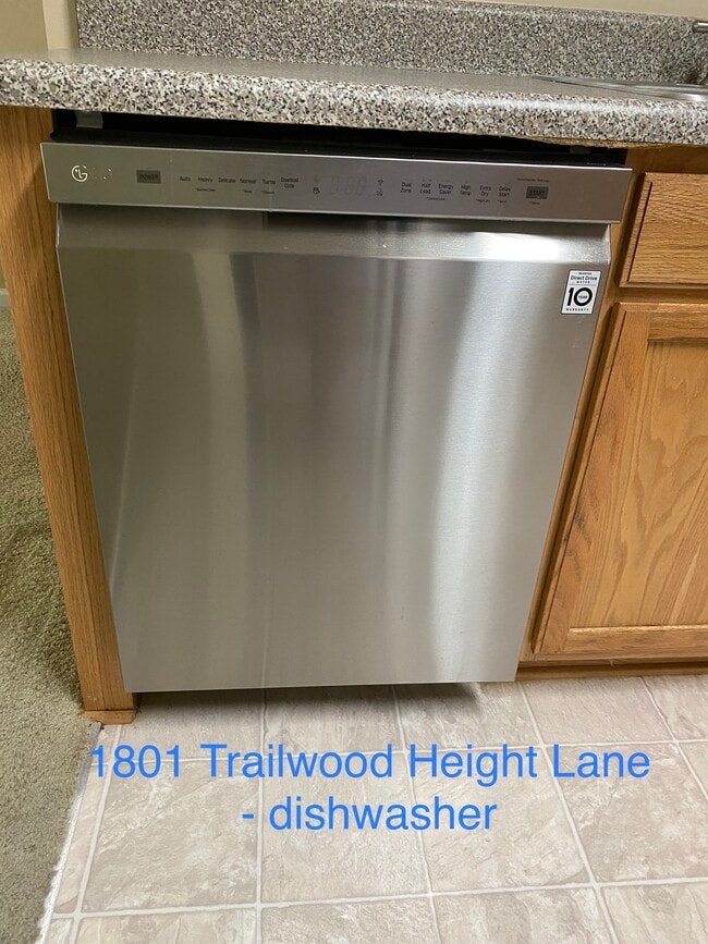Building Photo - 1801 Trailwood Heights Ln