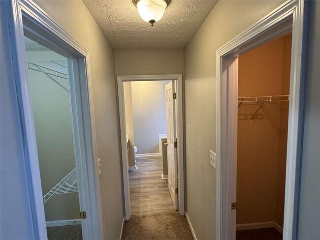 Building Photo - 2430 Cordillo Dr