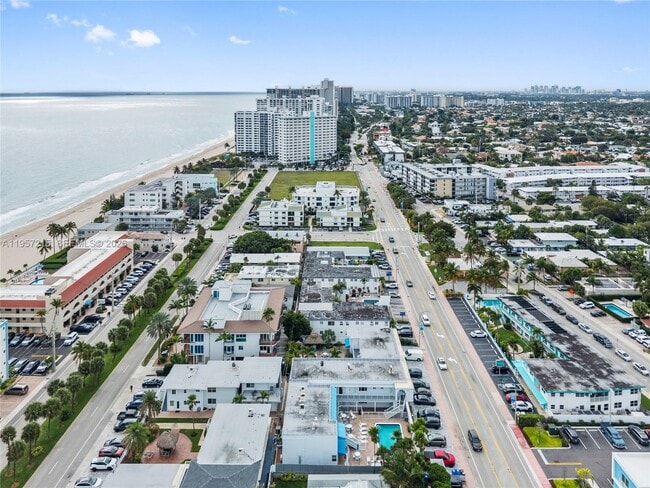 Building Photo - 4228 N Ocean Dr