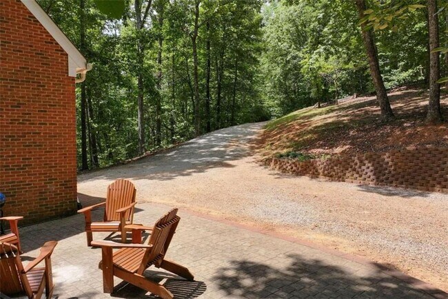 Building Photo - 3978 Pineshore Cir