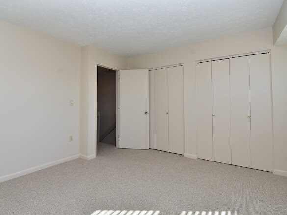 Building Photo - 562 Tusculum Ave