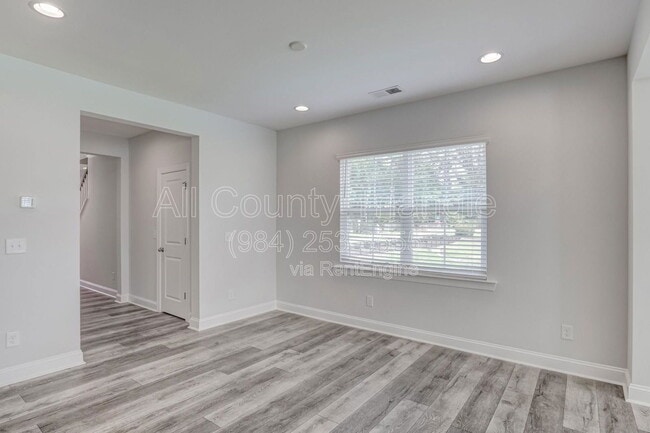 Building Photo - 1101 Premier Key Dr