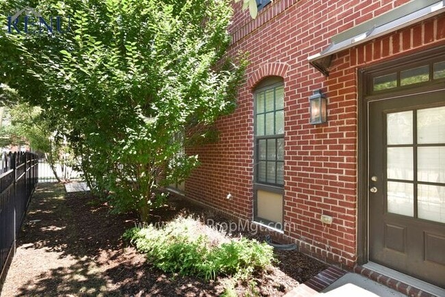 Building Photo - 3153 Long Blvd