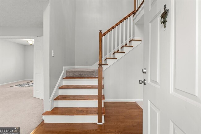 Building Photo - 115 Rockhurst Chase