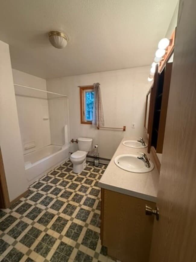 Building Photo - 3074 Timberbrook Dr