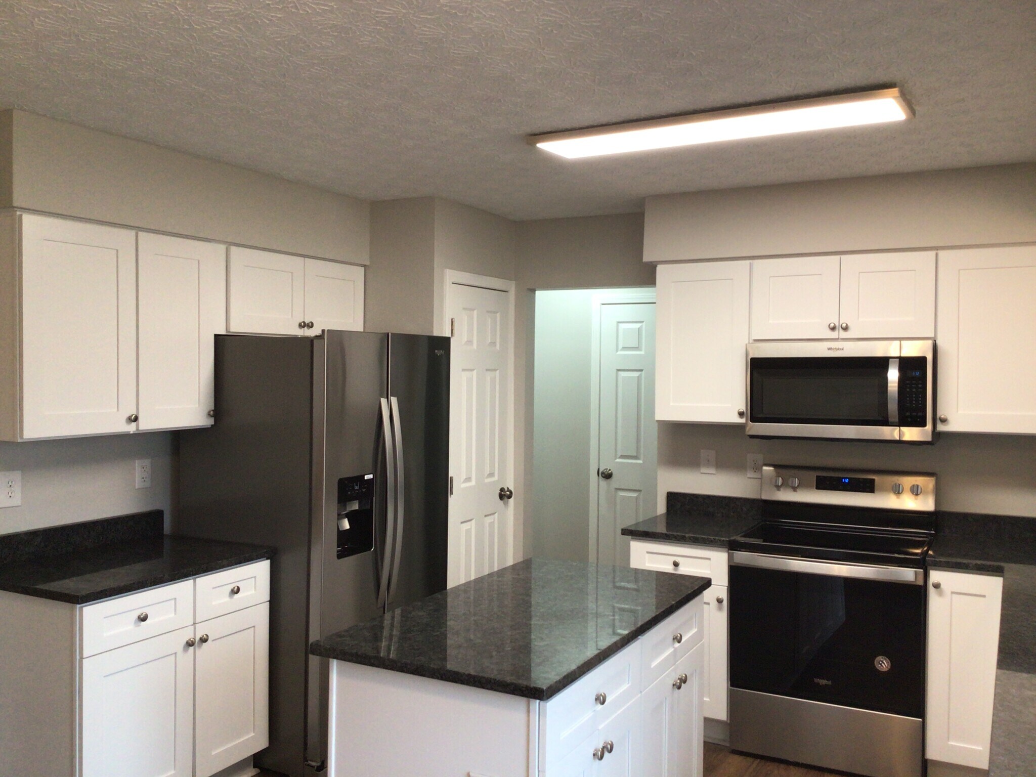 Building Photo - 513 Allis Pl W
