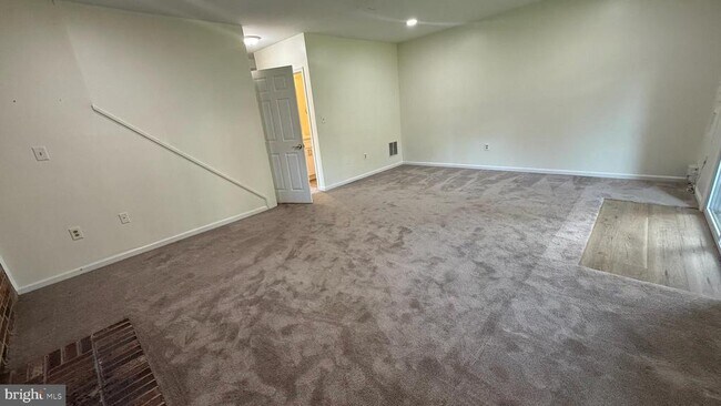 Building Photo - 3339 Beaverwood Ln