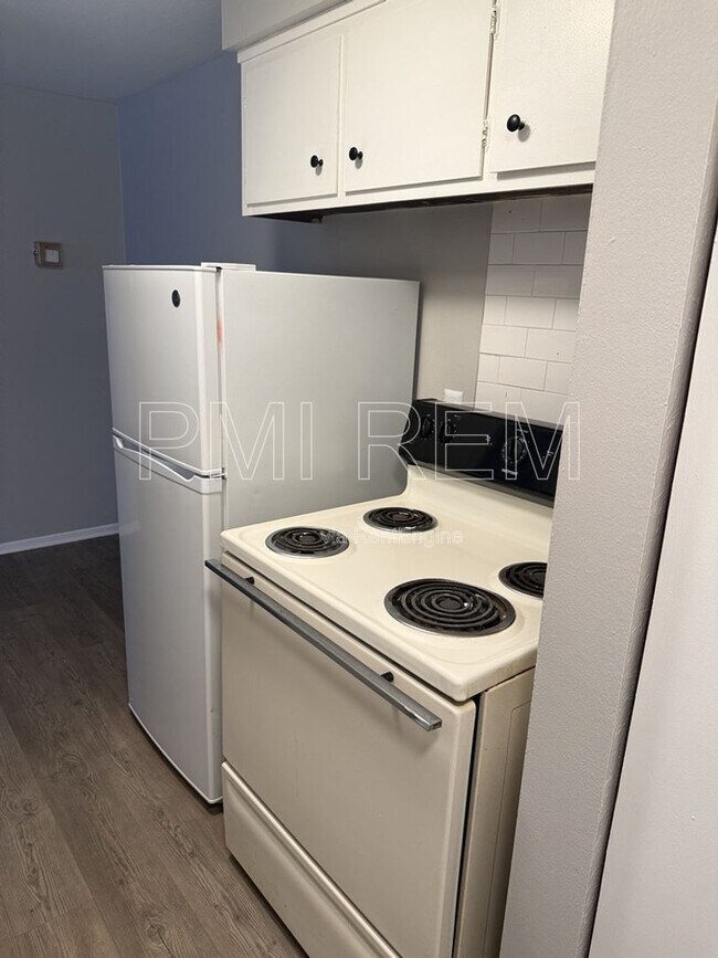 Building Photo - 14221 Triskett Rd