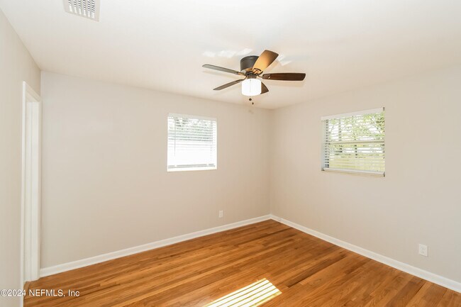 Building Photo - 7070 Perke Dr