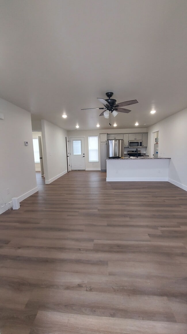 Building Photo - 1708 Prey Ct