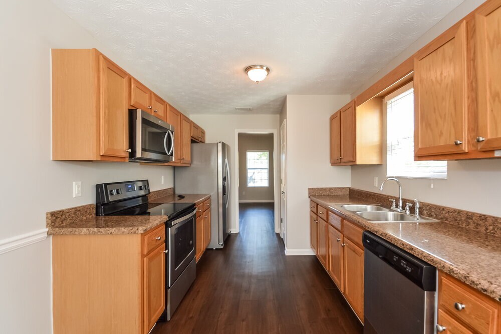 Building Photo - 469 Cathedral Dr
