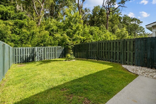 Building Photo - 147 Ainsdale Dr