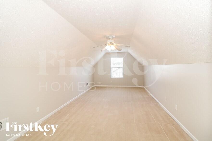 Building Photo - 1099 Harbins Pass Dr