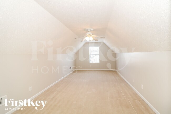 Building Photo - 1099 Harbins Pass Dr