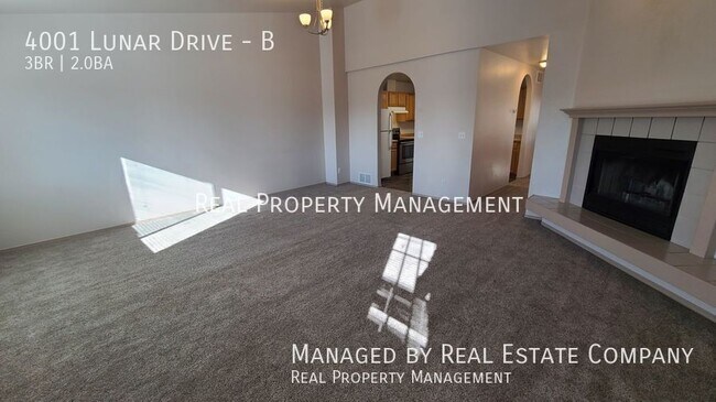 Building Photo - 4001 Lunar Dr