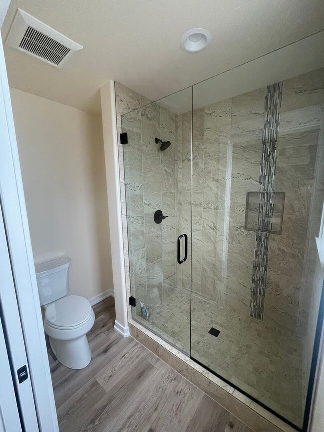 Building Photo - Newer Home in Shevlin West with Mountain V...