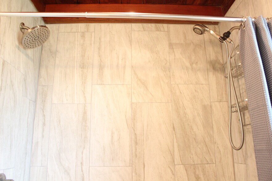 Building Photo - 1215 N Atlantic Ave