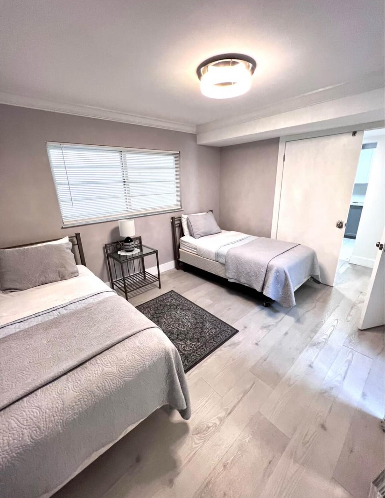 Building Photo - 1150 Collins Ave