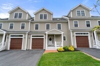 Building Photo - 12 Blueberry Hill Ln