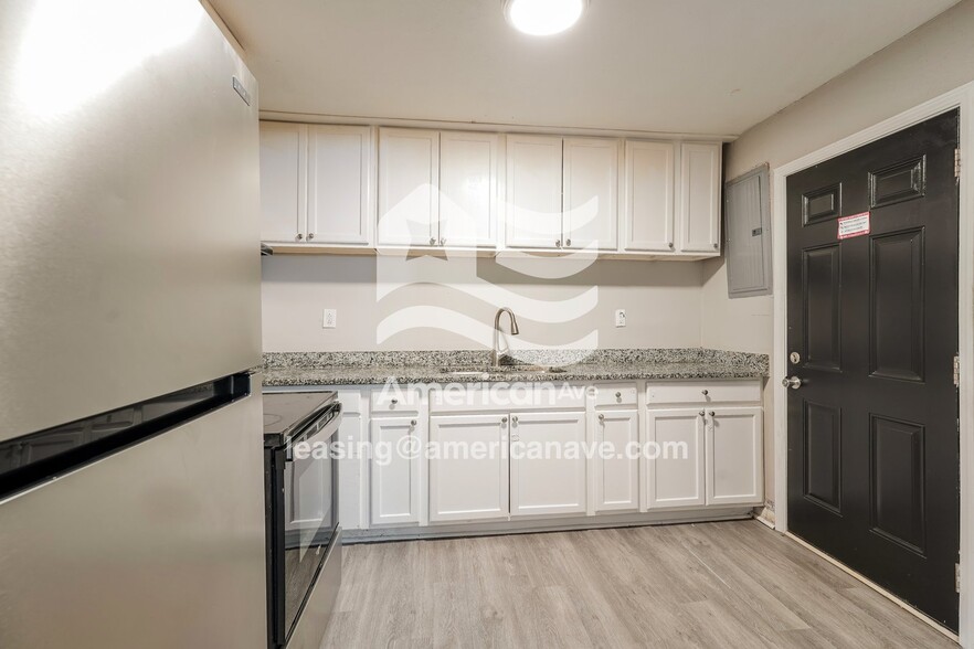 Building Photo - 1450 Wyman St NE