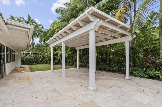 Building Photo - 8100 SW 62nd Ct