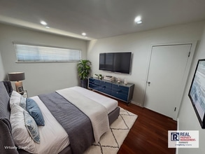 Building Photo - Charming 3 Bed, 2 Bath Single Family Home ...