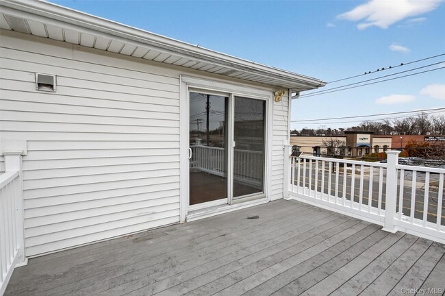 Building Photo - 297 Fairfield Ave