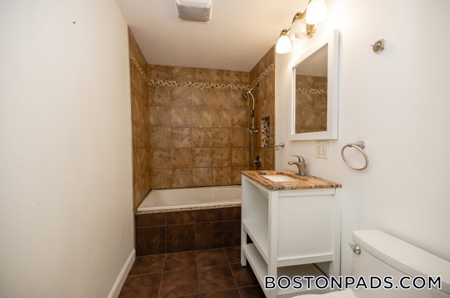 Building Photo - 339 Allston St