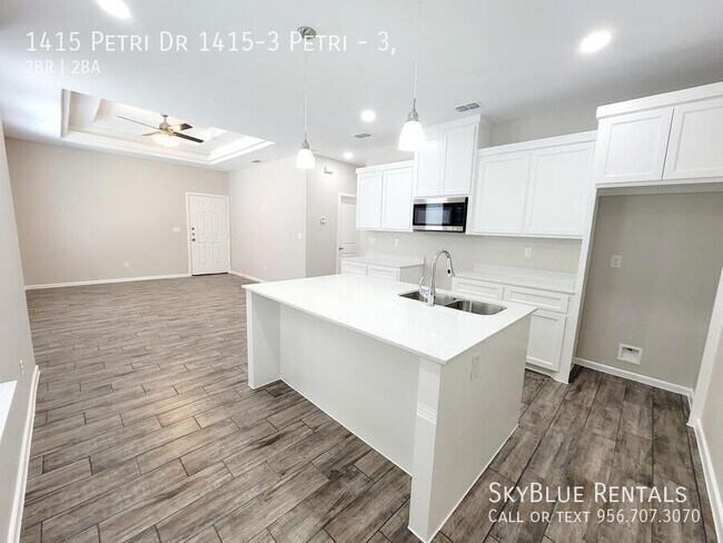 Building Photo - 1415 Petri Dr