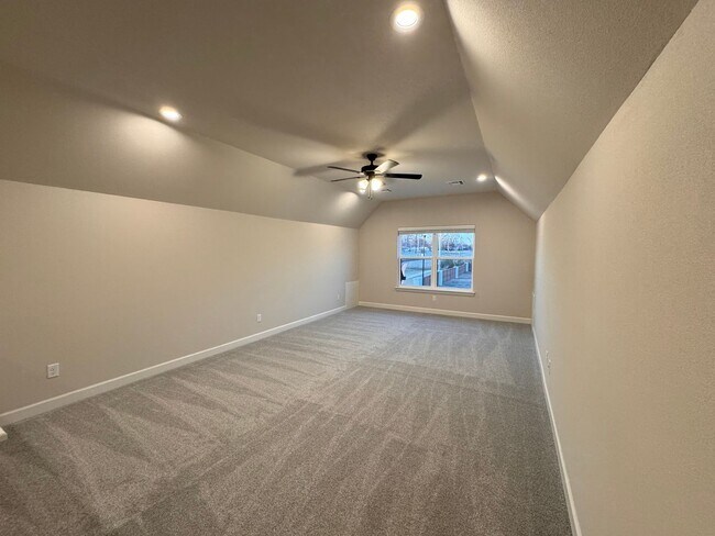 Building Photo - One Month Rent Free - 4 bedrooms - 3 full baths - Brand New