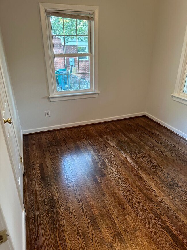 Building Photo - Classic Brick Ranch with 3 Bedrooms and 1 Bath in West End