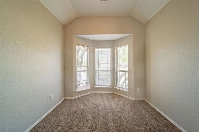 Building Photo - 1105 Kelsi Dr