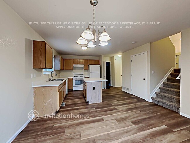 Building Photo - 19106 E Carmel Cir