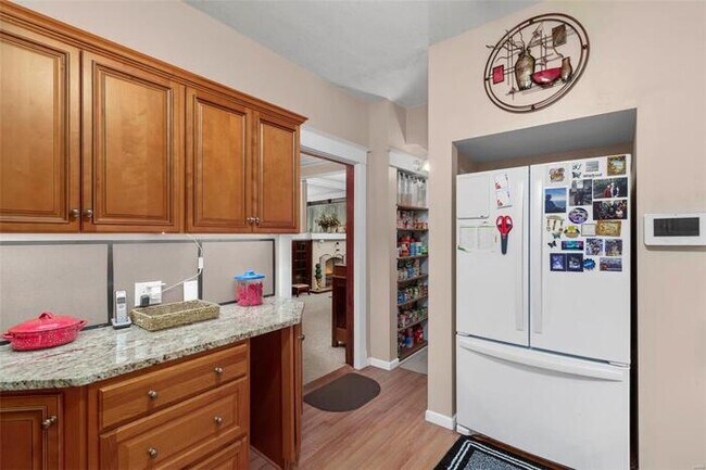 Building Photo - Fantastic 3bd/1.5ba home! Coming soon!