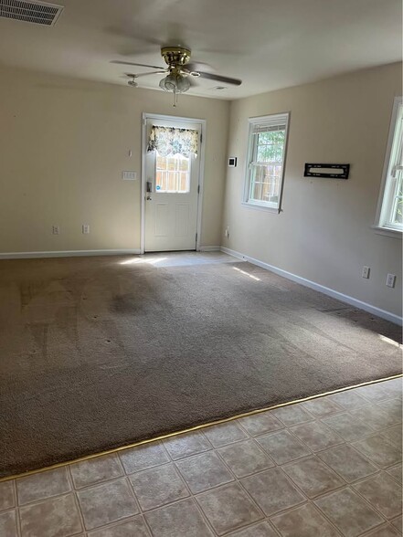 Building Photo - 108 Sabrina Ln