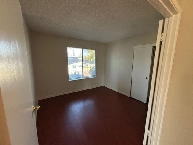 Building Photo - REDUCED!!!!