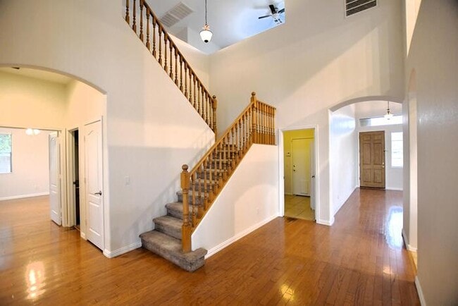Building Photo - 1646 E Hawken Pl
