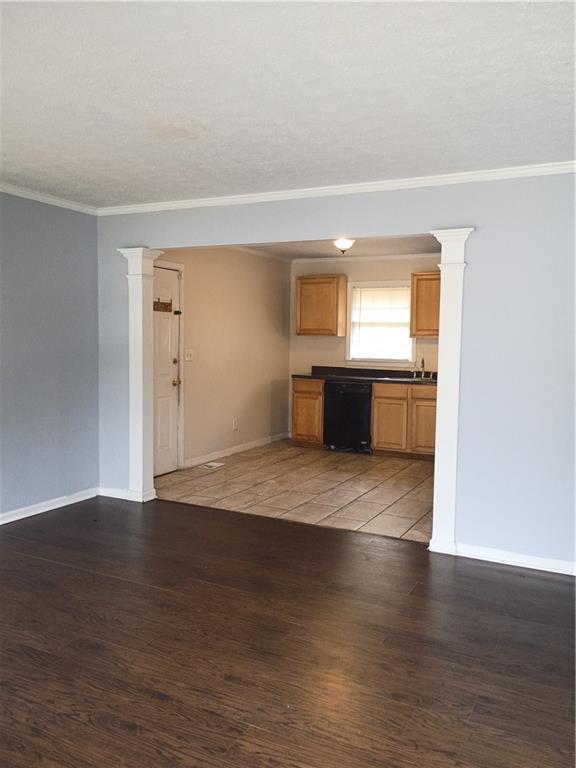 Building Photo - 8 Carver Rd