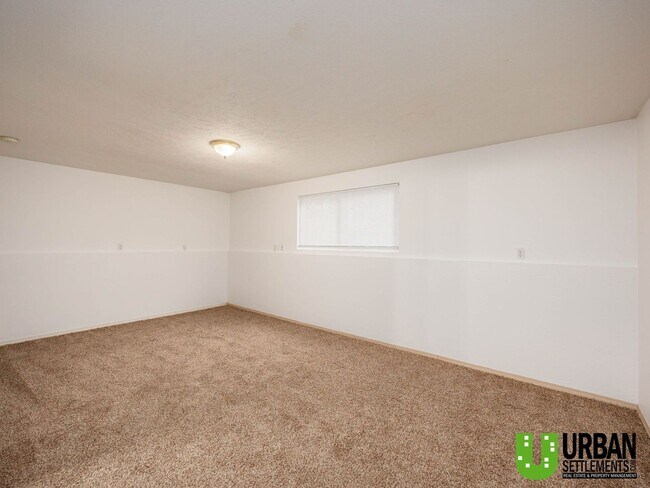 Building Photo - Mission Ave. 15313-15315 E