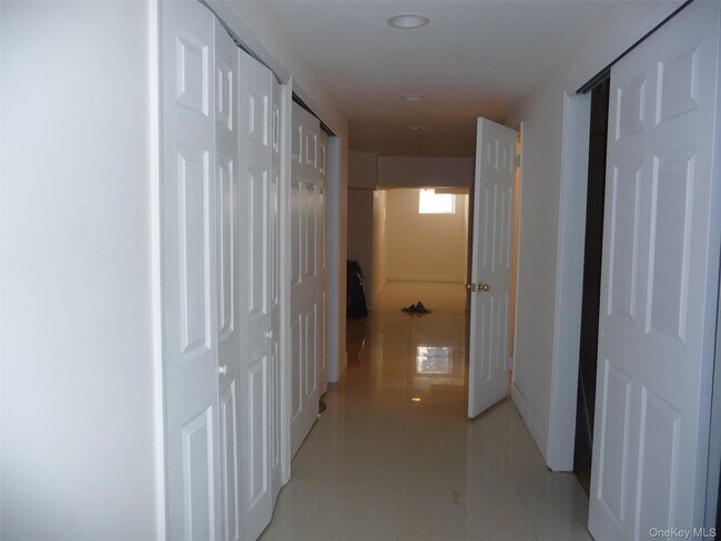 Building Photo - 49 Lane Gate Rd