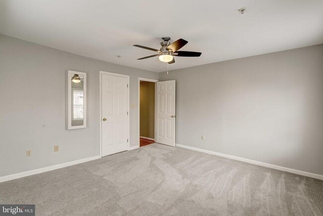 Building Photo - 1458 Riverside Ave