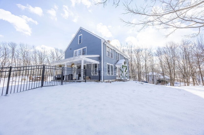 Building Photo - 27 Saw Mill Rd