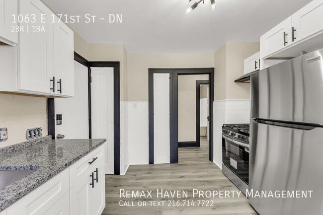 Building Photo - 1063 E 171st St