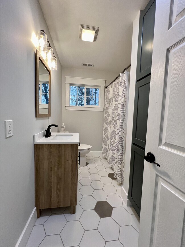 Building Photo - 2609 Old Spartanburg Rd