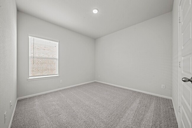 Building Photo - 8340 Bristlecone Pne Wy